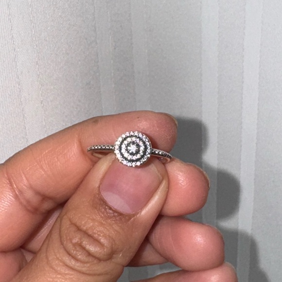 Pandora Elegant Sparkle Ring - Picture 3 of 6